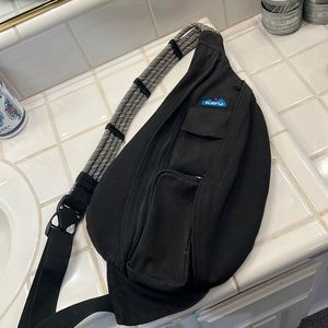 KAVU black 19” sling bag